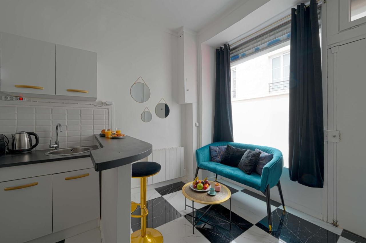 Appartement Black & White - Chic & Petit Maison- Pigalle 9Eme à Paris Extérieur photo